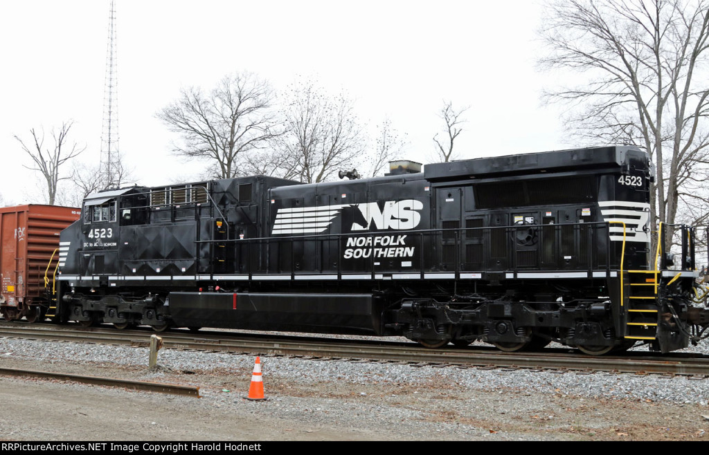 NS 4523